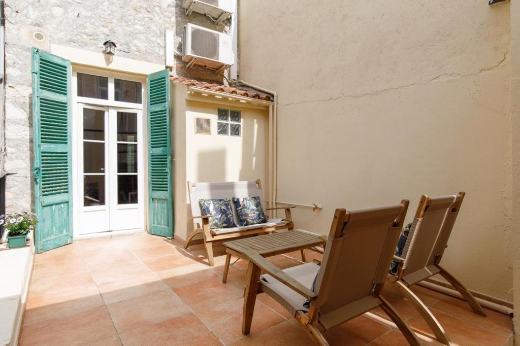 Appartements Climatises - Vieil Antibes Buitenkant foto