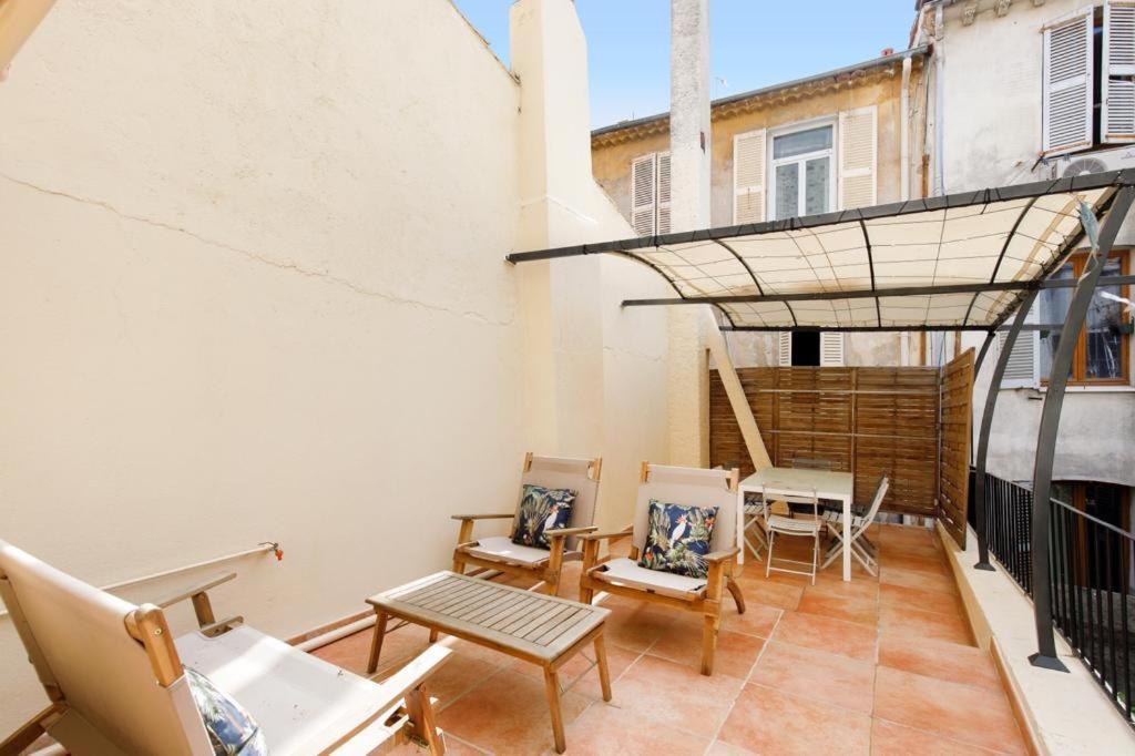 Appartements Climatises - Vieil Antibes Buitenkant foto